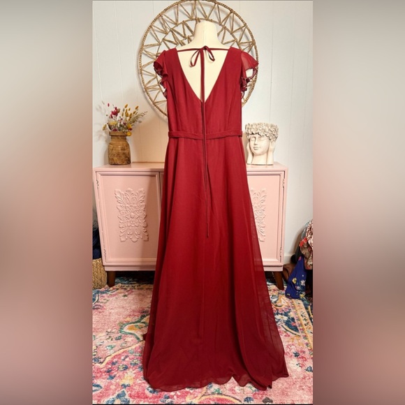 Azazie Merlot Sleeveless‎ V-Neck Maxi Gown - Picture 3 of 8
